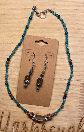 Necklace set