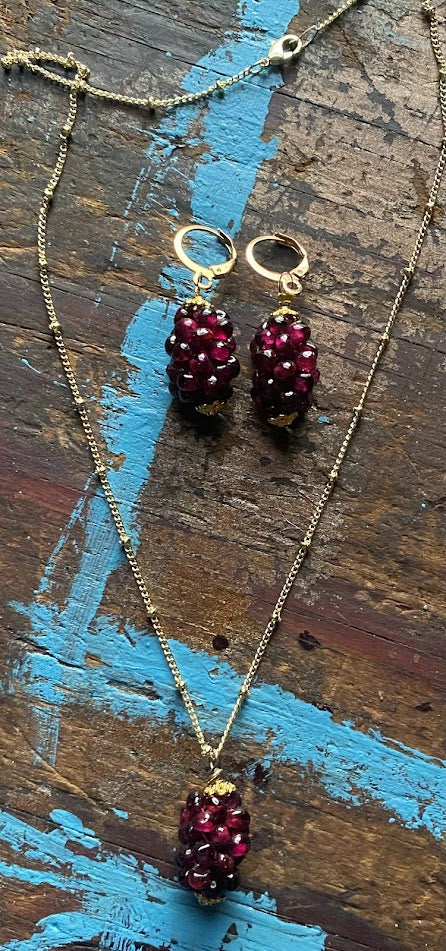 Garnet stone necklace set