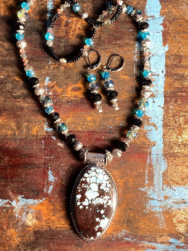 Turquoise necklace set