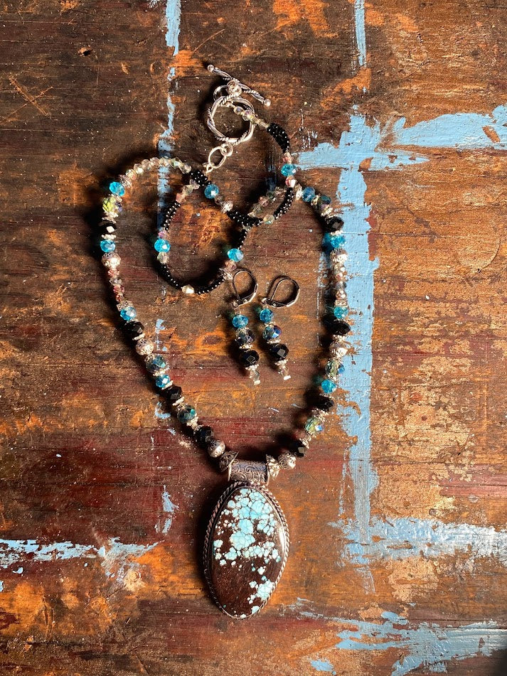 Turquoise necklace set