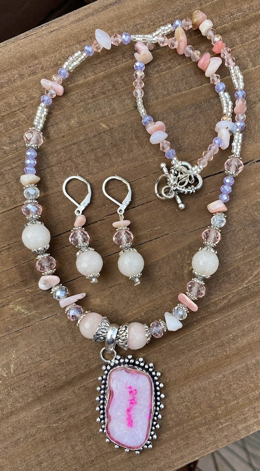 Rose quartz Druzi gemstone necklace and earring set